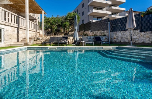 Okrug Gornji Villa | 160 m² Villa ∙ 4 bedrooms ∙ 10 guests