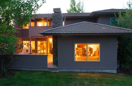 Broken Top House | 161 m² House ∙ 2 bedrooms ∙ 4 guests