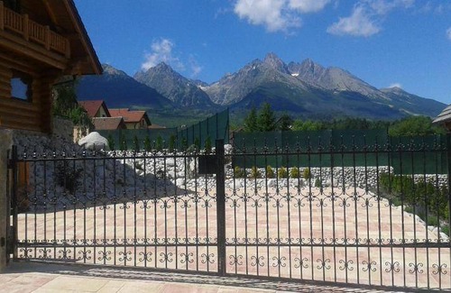 Nova Lesna House | 163 m² House ∙ 4 bedrooms ∙ 8 guests