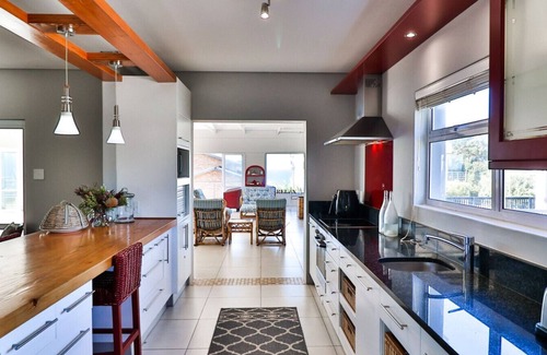 Kleinmond House | 164@Beach Road | Seaside Luxury for Families & Friends in Kleinmond
