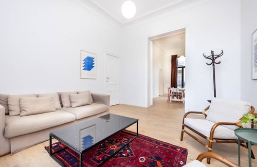 Chatelain Apartment | 165 m² Apartment ∙ 5 bedrooms ∙ 5 guests