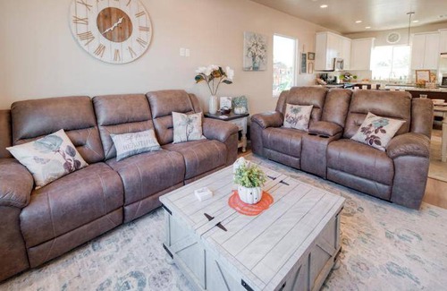 Hildale House | 165 m² House ∙ 3 bedrooms ∙ 8 guests