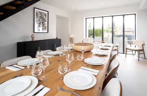 Magny-le-Hongre Villa | 165 m² Villa ∙ 4 bedrooms ∙ 12 guests