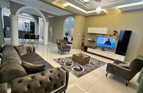 Kumasi Villa | 165 m² Villa ∙ 5 bedrooms ∙ 10 guests