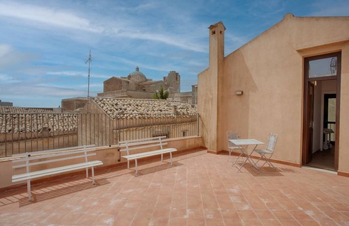 Erice Apartment | 166 m² Apartment ∙ 3 bedrooms ∙ 5 guests