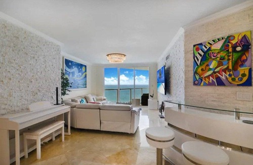 Sunny Isles Beach Apartment | 167 m² Apartment ∙ 3 bedrooms ∙ 5 guests