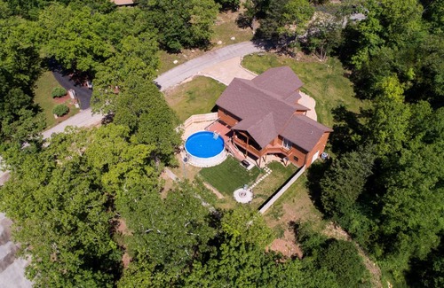 Kirbyville House | 167 m² House ∙ 3 bedrooms ∙ 8 guests