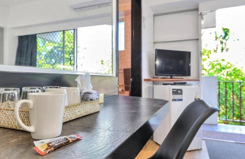 Parap Hotel | 17 m² Motel ∙ 3 guests