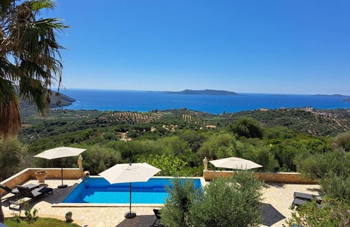 Grizokambos House | 170 m² House ∙ 3 bedrooms ∙ 8 guests