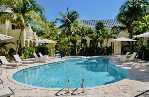 The Bight Hotel | 170 m² Hotel ∙ 3 bedrooms ∙ 15 guests