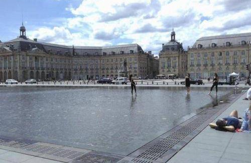 Saint-Seurin-de-Prats Apartment | 175 m² Apartment ∙ 2 bedrooms ∙ 4 guests