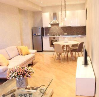 Saburtalo Apartment | 175 m² Apartment ∙ 3 bedrooms ∙ 15 guests