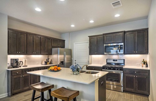 McNeil Apartment | 178 m² Apartment ∙ 2 bedrooms ∙ 4 guests