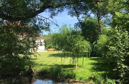Jully-sur-Sarce House | 179 m² Gîte ∙ 3 bedrooms ∙ 8 guests