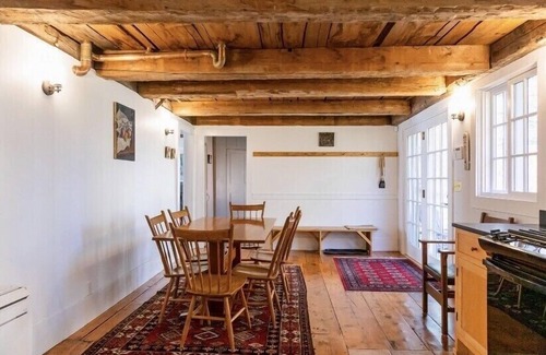 Springfield House | 1794 Pioneer House - Renovated, No Cleaning Fee