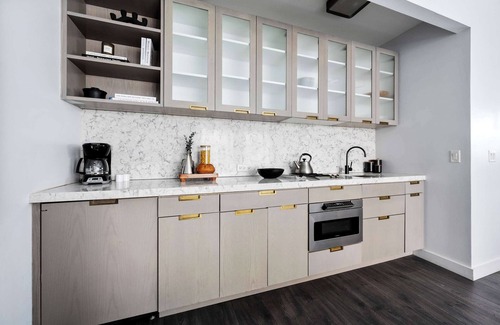 Financial District Apartment | 17John: Premier King Studio Apartment