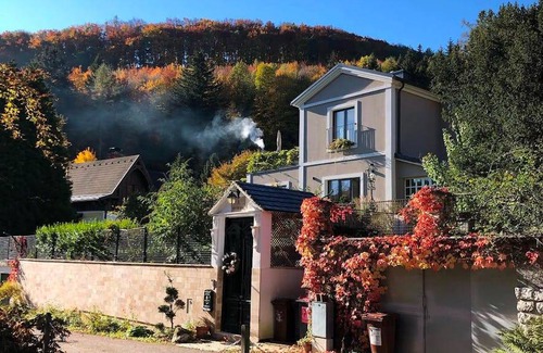 Weissenbach an der Triesting House | 180 m² House ∙ 3 bedrooms ∙ 6 guests