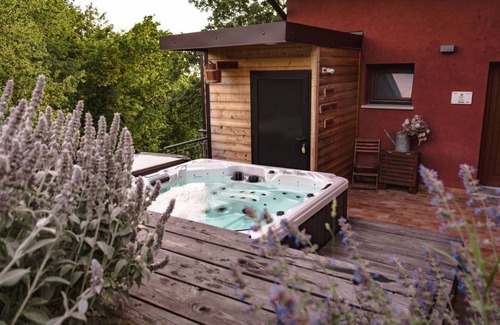 Mernico House | 180 m² House ∙ 3 bedrooms ∙ 6 guests