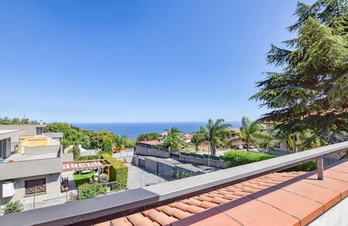 Aci Catena House | 180 m² Maisonette ∙ 2 bedrooms ∙ 6 guests