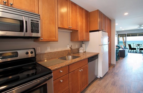 Kahana Condo | 180 Oceanfront View! A/C, Remodeled, 2 Oceanside Pools, Great Location, Clean!