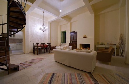 Kalamos Villa | 1800 Old Commissioner's House