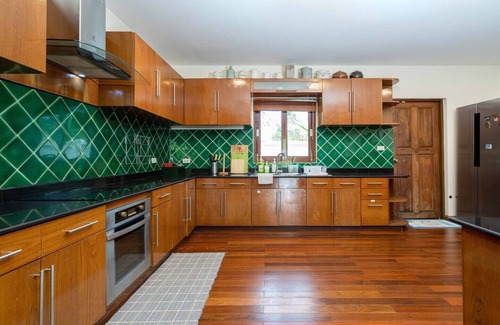 Nai Harn Villa | 1800 sqm Manor 5 Bedroom Private Saltwater Pooln