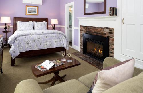 Kennebunkport Bed & Breakfast | 1802 House Bed & Breakfast