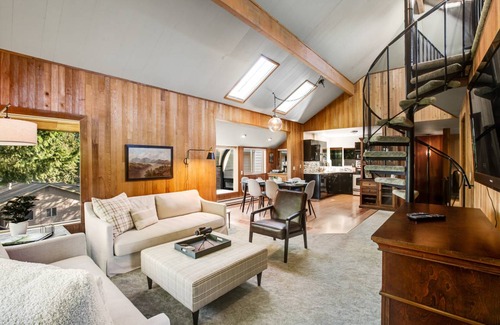 Sudden Valley House | 183 m² House ∙ 3 bedrooms ∙ 8 guests