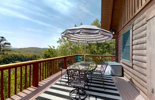 New Tazewell Cabin | 186 m² Cabin ∙ 4 bedrooms ∙ 10 guests