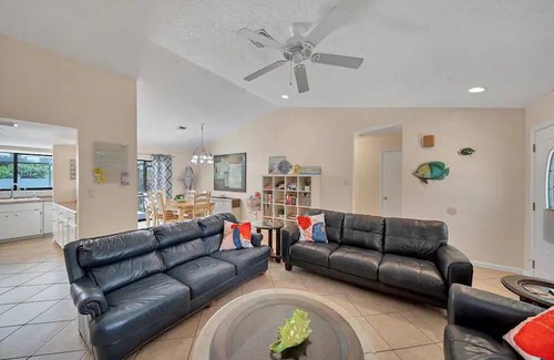 South Venice House | 186 m² House ∙ 3 bedrooms ∙ 7 guests