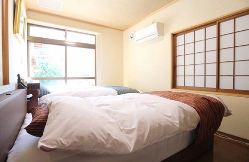 Neyagawa House | 189 m² House ∙ 5 bedrooms ∙ 15 guests