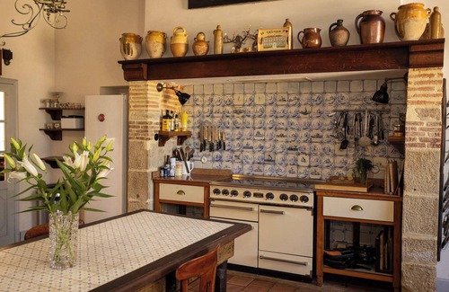 Castelnau-Picampeau Villa | 18th Century Chateau with Stunning Pool & Gardens