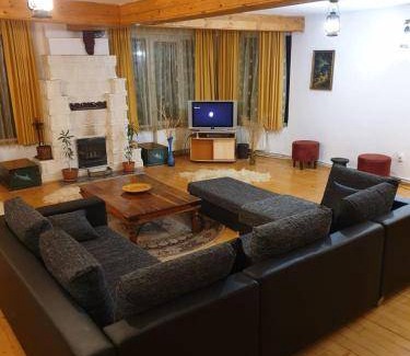 Ranca Cabin | 190 m² Lodge ∙ 4 bedrooms ∙ 12 guests