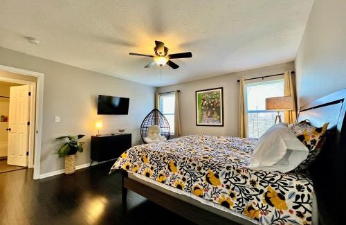 Monroe House | 190 Overbrook Drive Swanky Swangos Dream Home by Jess