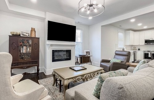 West Fairfax House | 1900s farmhouse with yard games, firepit, & renovated interior - dog-friendly