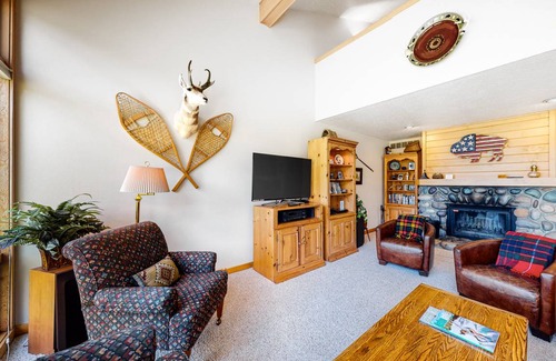 Moose Wilson Road Condo | 191 m² Condo ∙ 3 bedrooms ∙ 8 guests