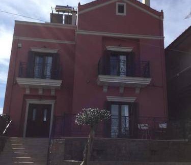 Kastelli House | 194 m² House ∙ 4 bedrooms ∙ 7 guests