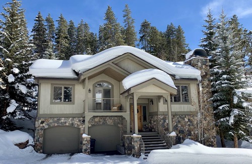 Vail House | 195 m² House ∙ 3 bedrooms ∙ 8 guests