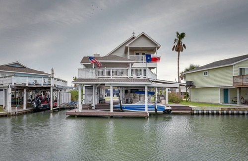 Jamaica Beach House | 195 m² House ∙ 4 bedrooms ∙ 12 guests