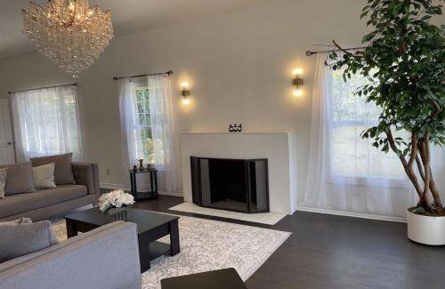 Beverly Hills Villa | 195 m² Villa ∙ 3 bedrooms ∙ 6 guests