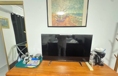 Azusa House | 1BR Pet- Friendly/AC