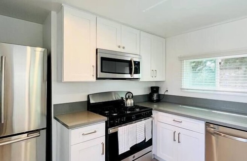 South Redondo House | 1BR Redondo Home by Just Bring Your Toothbrush