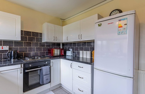 Little Hay Apartment | 1BR-Sleeps2-Parking-NearCityCentre-Jlr-Nec
