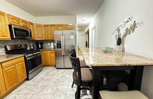 Elizabeth Apartment | 1st floor - 2 Rooms Apt, Only 5 mins Away from Newark Airport and 30 mins to NYC