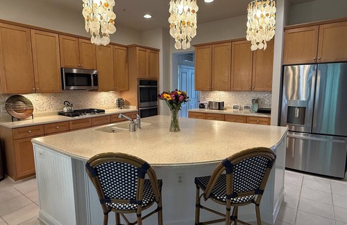 Long Neck House | 1st floor suite, EV car charger, 6 patios&porches at 5 star Peninsula resort!