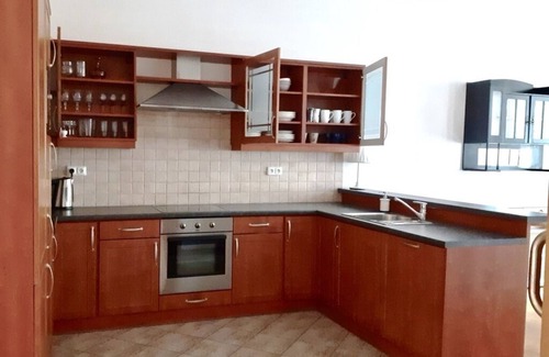 Prague 1 Apartment | 1st floor-VIEWS Ch-Bridge an Castle-Featured in Telegraph NP