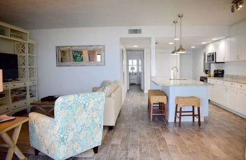 Jacksonville Beach Condo | 2/2 OCEANfront condo on Jacksonville Beach