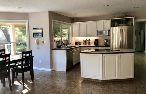 Sproat Lake House | 2.4 acres Lakefront. Full South Exposure: Large Beach