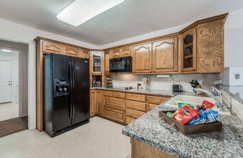Ellis County Apartment | 2-Acre Country Escape: Race Tracks, Race Fans