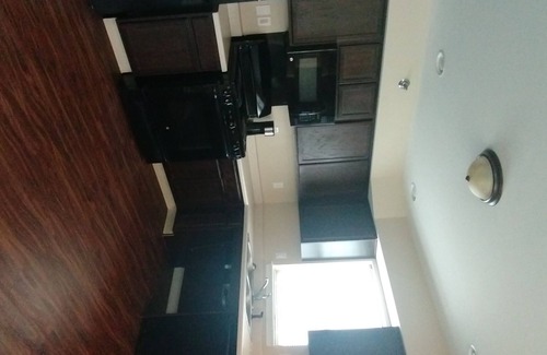 Northeast South Bend Apartment | 2 bd 2 bath Furnished Suite 1 mile from Notre Dame